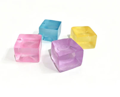 Pack of 4 Squeezy Maltose Ice Cubes 2.5cm