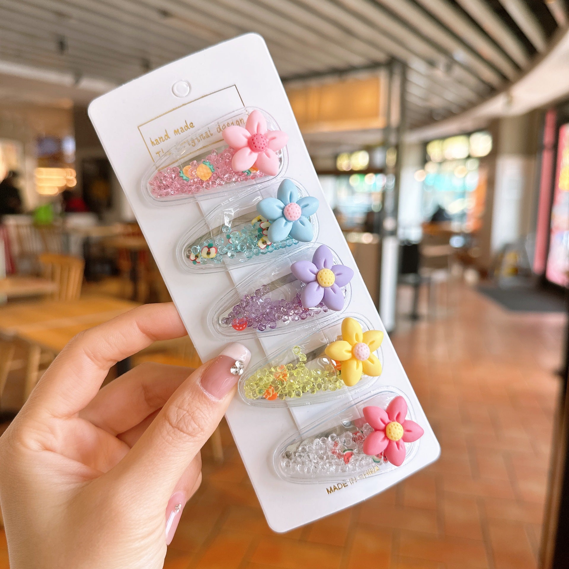5x Set of Sequinned Themed Hair Clips