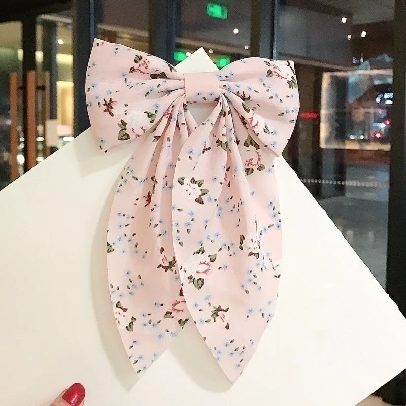 Powder Pink Floral Hairpin