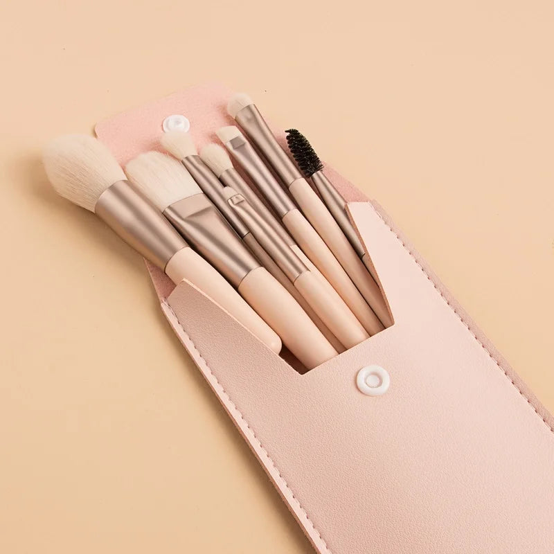 Light Pink 8 Piece Brush Set